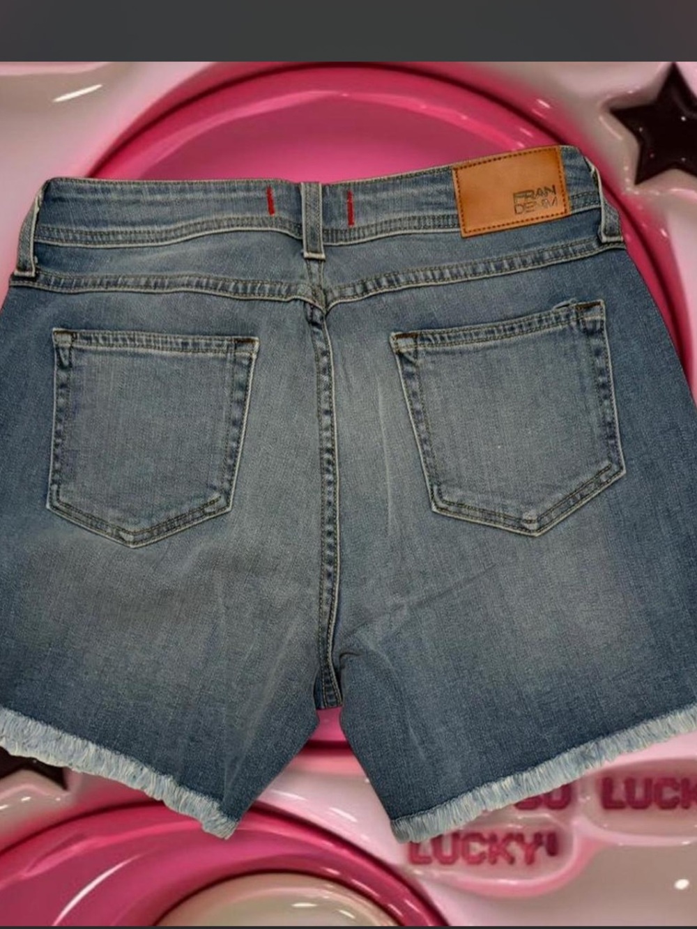 NWT Fran Denim "Lauren" Athletic Fit Shorts Size 26 - Picture 4 of 4